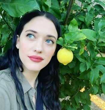 2 Broke Girls (TV Show) Actors, Cast & Crew 2 Kat Dennings