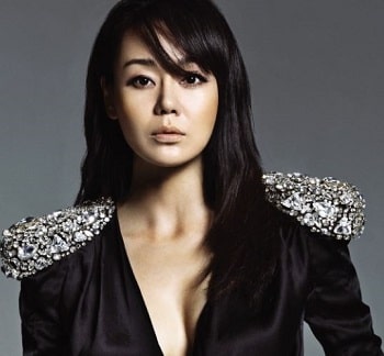 Money Heist (Korean) Cast, Actors & Crew 4 Kim Yoon Jin