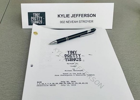 Kylie Jefferson Wiki, Height, Age, Boyfriend, Family, Biography & More 9 Kylie Jefferson's script for the show Tiny Pretty Things