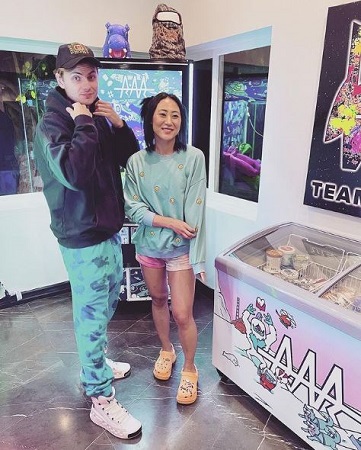 Lizzy Capri Wiki, Height, Age, Boyfriend, Family, Biography & More 10 Lizzy Capri with her boyfriend Carter Sharer