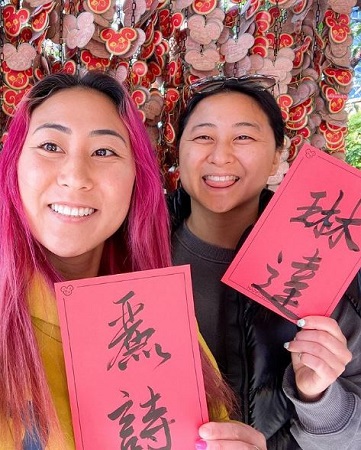 Lizzy Capri Wiki, Height, Age, Boyfriend, Family, Biography & More 9 Lizzy Capri with her sister Linda Chang
