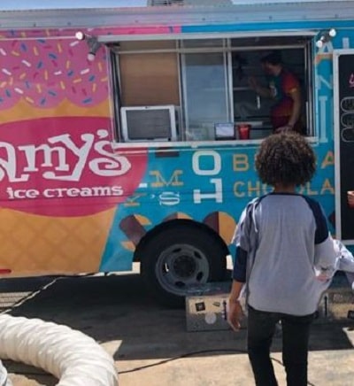 Lyon Daniels: Wiki, Age, Height, Family, Biography & More 17 Lyon Daniels at the Ice cream truck on set
