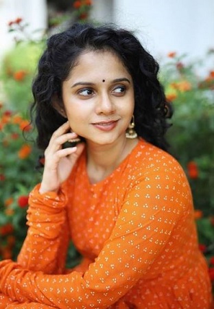 Namita Krishnamurthy Wiki, Age, Boyfriend, Height, Family, Biography & More 4 Namita Krishnamurthy bio