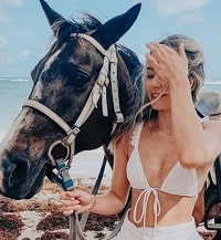 Sierra Furtado: Wiki, Age, Boyfriend, Height, Family, Biography & More 11 Sierra Furtado enjoys horse riding