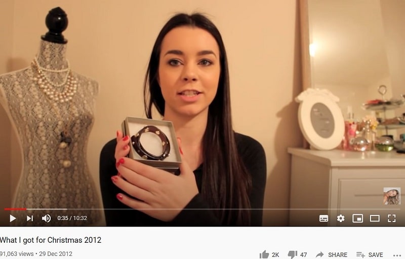 Sierra Furtado: Wiki, Age, Boyfriend, Height, Family, Biography & More 2 Sierra Furtado made a debut on YouTube with her first video called What I got for Christmas 2012 on December 29, 2012
