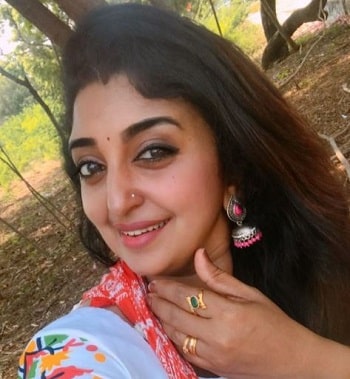 Velaikkaran Serial (Star Vijay) Cast, Actors & Crew 4 Sona Nair