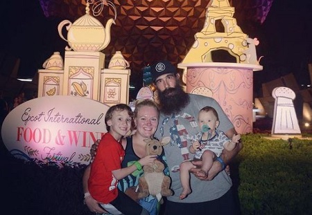 Synndy Synn (Amanda Huber) Wiki, Age, Husband, Children, Biography & More 15 Synndy Synn with her husband Jonathan Huber and kids Brodie and Nolan