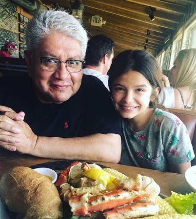 Yaya Gosselin: Wiki, Age, Height, Family, Biography & More 19 YaYa Gosselin with her grandfather