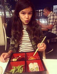 Yaya Gosselin: Wiki, Age, Height, Family, Biography & More 17 YaYa Gosselin's favorite food