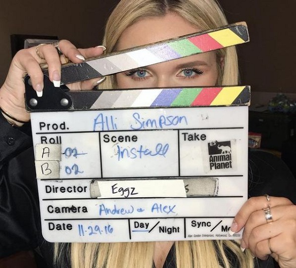 Alli Simpson Wiki, Height, Age, Boyfriend, Net worth, Biography & More 10 Alli Simpson clicked behind the scenes