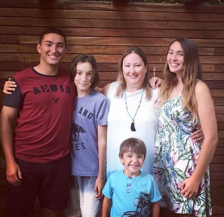 Amir Tsarfati Wiki, Age, Wife, Net worth, Family, Biography & More 8 Amir Tsarfati's wife and children