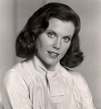 Ann Reinking Height, Weight, Age, Husband, Children, Biography & More 5 Ann Reinking Early life, Parents & Siblings
