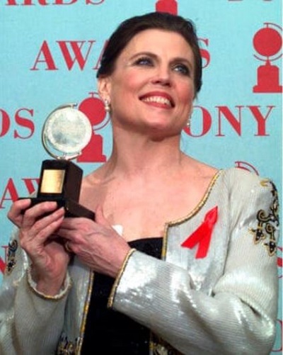 Ann Reinking Height, Weight, Age, Husband, Children, Biography & More 6 Ann Reinking achieved Tony Award co-nomination for Best Direction of a Musical.