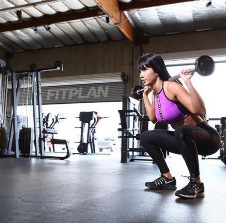 Ariana James: Age, Height, Husband, Net worth, Family, Biography & More 18 Ariana James's workout plan
