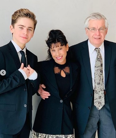 Ayden Mekus with his parents