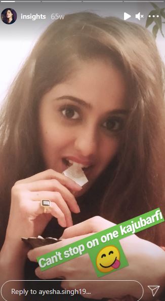 Ayesha Singh Age, Height, Husband, Net worth, Family, Biography & More 16 Ayesha loves KAJU bARFI