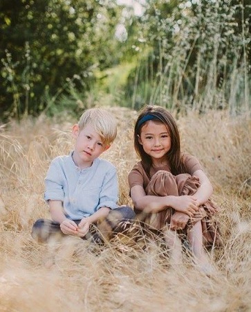 Ella Gross Wiki, Height, Age, Family, Net worth, Biography & More 7 Ella Gross with her brother Roman Gross
