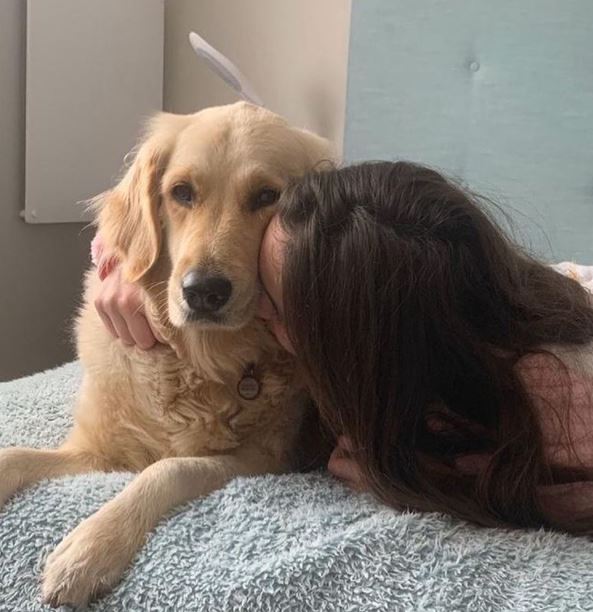 Gabs Lewitton with her cute dog.