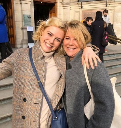 Hannah Van Der Westhuysen Wiki, Age, Height, Boyfriend, Family, Biography & More 10 Hannah Van Der Westhuysen with her mother Jo van der Westhuysen