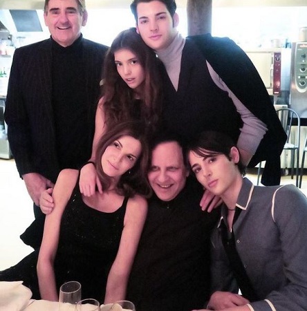 Harry Brant Wiki, Height, Age, Gay Boyfriend, Net worth, Biography & More 11 Harry Brant with his parents and siblings