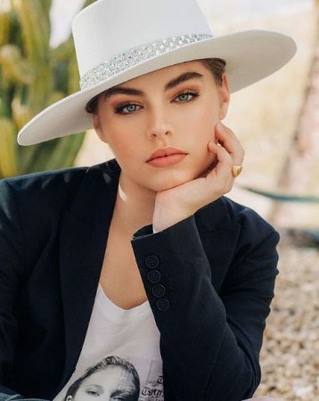 Jade Weber Wiki, Age, Height, Net worth, Boyfriend, Family, Biography & More 11 Jade Weber bio