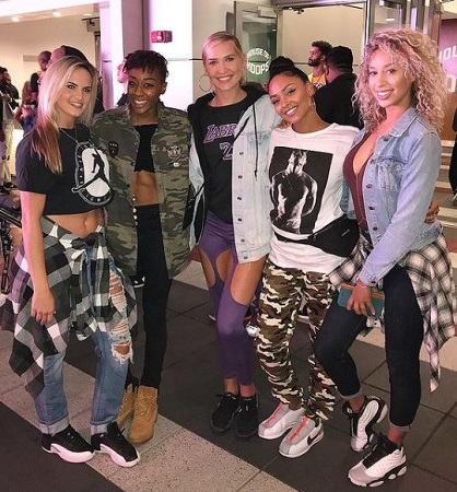 Jenna Bandy with her friends