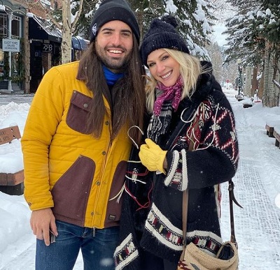 Jennifer Wayne Wiki, Height, Age, Husband, Net worth, Biography & More 11 Jennifer Wayne went on trip to Colorado with her fiancee