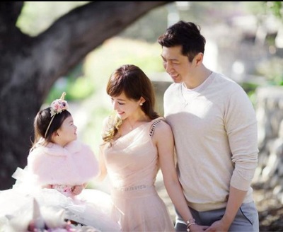 Jessey Lee: Wiki, Age, Wife, Net worth, Height, Biography & More 10 Jessey Lee with his family