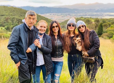 Jessica Cediel Age, Height, Husband, Net worth, Family, Biography & More 6 Jessica Cediel with her family