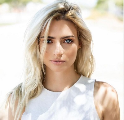 Kirsten Collins Age, Height, Boyfriend, Net worth, Family, Biography & More 3 Kirsten Collins Age, Wiki & Bio