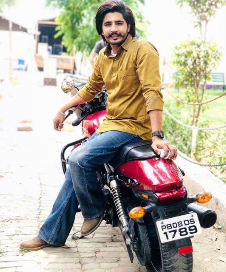 Korala Maan Wiki, Age, Height, Wife, Net worth, Family, Biography & More 3 Korala Maan Physical Appearance