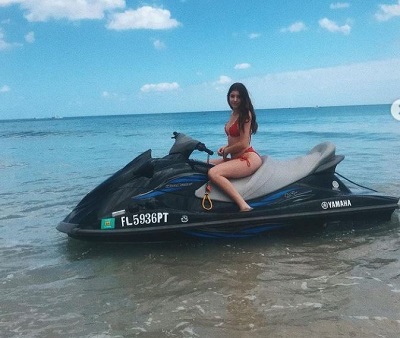 Lilly Margaret Brant Wiki, Age, Height, Boyfriend, Family, Biography & More 9 Lilly Margaret Brant loves adventures