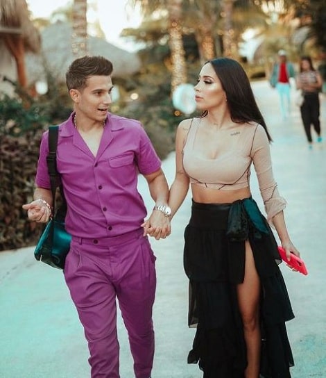 Luisa Fernanda W captured with BF Pipe Bueno