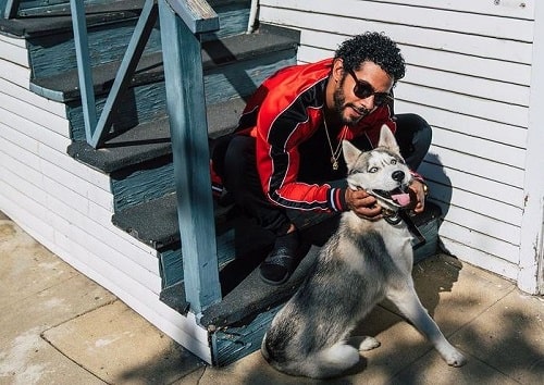 Nick Sagar Wiki, Height, Age, Wife, Net worth, Family, Biography & More 13 Nick Sagar with his adorable dog.