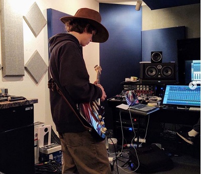 Owen Asztalos: Wiki, Age, Height, Family, Biography & More 11 Owen Asztalos while recording song