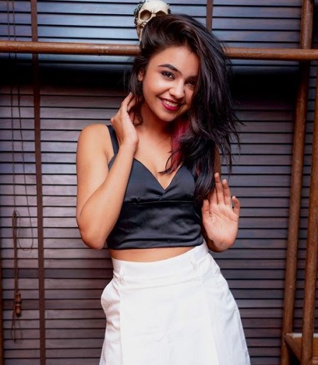 Purabi Bhargava Age, Height, Boyfriend, Net worth, Family, Biography & More 3 Purabi Bhargava's TikTok videos went viral within no time.