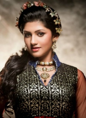 Ratan Kumar Wiki (Radhika Kumaraswamy's Ex-Husband) Age, Biography & More 3 Ratan Kumar married to Radhika Kumaraswamy on November 26, 2000