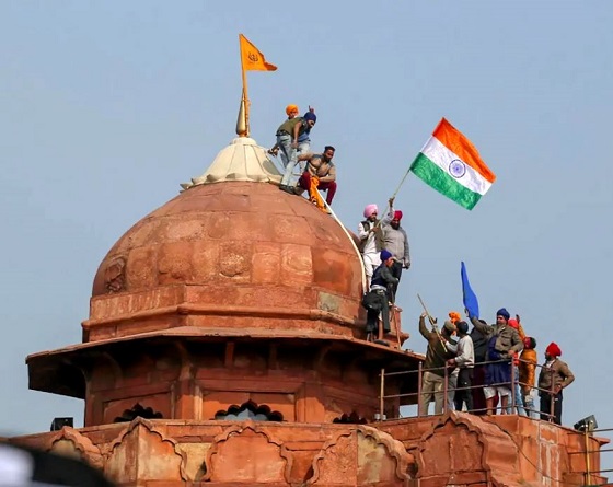 Rakesh Tikait (Farmer Leader) Wiki, Age, Wife, Net worth, Family, Biography & More 21 Red Fort Delhi Riots, Indian Flag & Sikh religious Flag