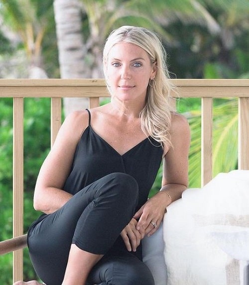 Sarah Baeumler Wiki, Age, Net worth, Husband, Children, Biography & More 10 Sarah Baeumler also featured in the 'Millionairess Magazine'.