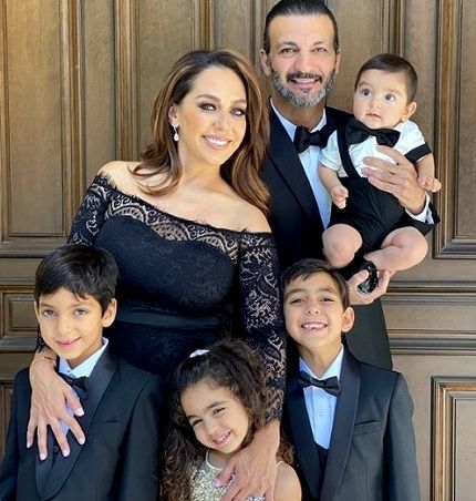 Shally Zomorodi family