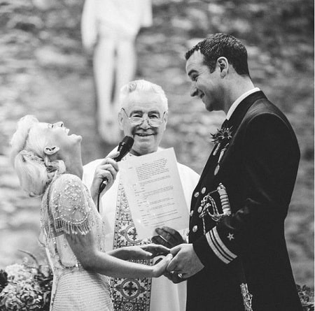 Sinead Kennedy Wiki, Age, Husband, Net worth, Family, Biography & More 10 Sinead Kennedy captured while having a sweet moment on her wedding day