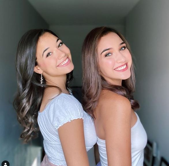 Sofia Gomez (TikTok Star) Age, Height, Boyfriend, Net worth, Biography & More 5 Sofia Gomez with Bella Gomez(Sister)