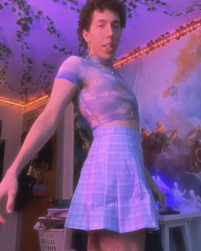 Spencewuah loves to wear skirts