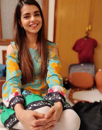 Srha Asghar Wiki, Age, Husband, Height, Net worth, Family, Biography & More 14 Srha Asghar wiki