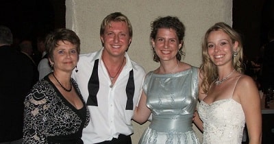 Stacie Zabka Wiki (William Zabka's Wife) Age, Kids, Family, Biography & More 2 Stacie Zabka with her husband