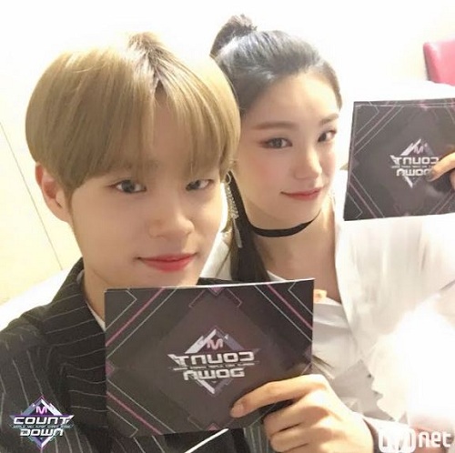 Yeji (ITZY) Age, Height, Boyfriend, Net worth, Family, Biography & More 9 Yeji with her close friend Lee Daehwi