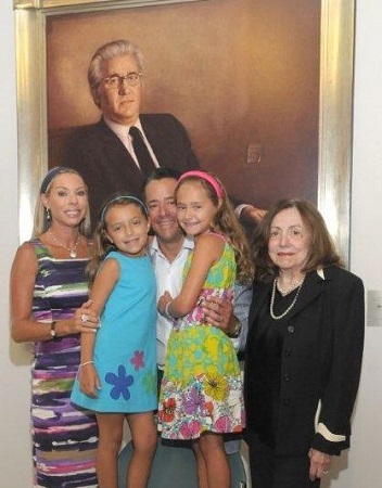Chris Carlos Wiki, Age, Wife, Net worth, Height, Family, Biography & More 3 An old photo of Chris Carlos with his first wife Merry Leigh Hodges, mom Thalia Noras Carlos, daughters Christina Michael Carlos, and Catherine Marie Carlos