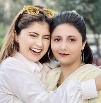 Arishfa Khan with her mother Arshi Naz khan