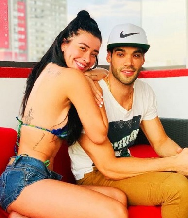 Brenda Zambrano: Wiki, Height, Age, Boyfriend, Net worth, Biography & More 9 Brenda Zambrano with boyfriend Guty Carrera