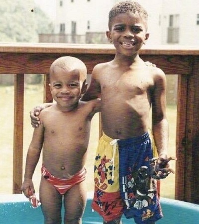 Kyle Bary (Actor) Wiki, Height, Age, Girlfriend, Family, Biography & More 5 Childhood photo of Kyle Bary with his brother